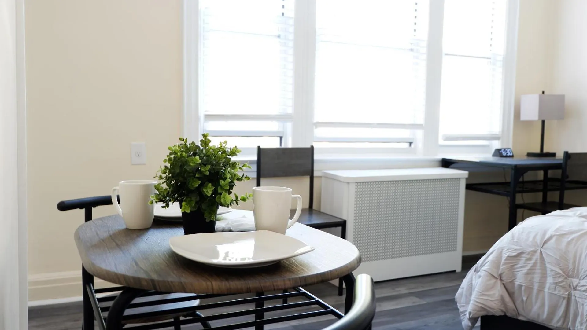Newly Renovated - Minutes From The City Nowy Jork Stany Zjednoczone Ameryki